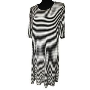 Old Navy Black and White Striped Flared Knee Length Jersey Dress